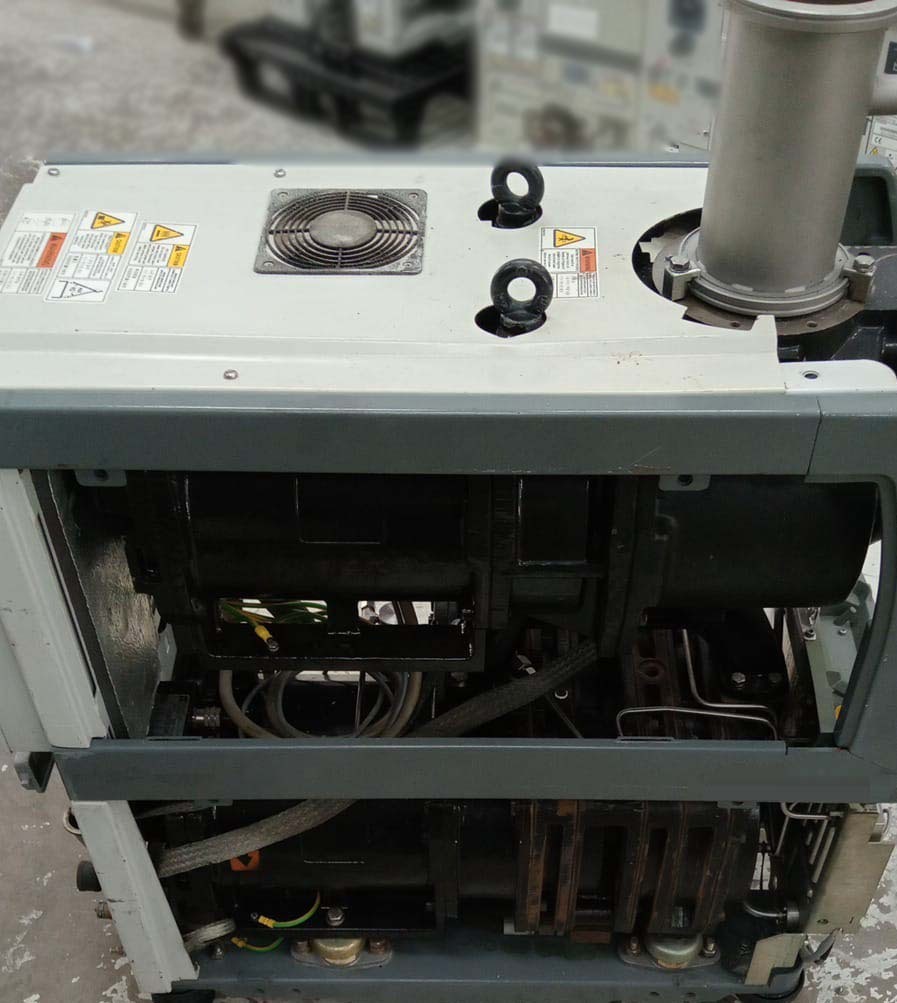 사진 사용됨 EDWARDS Lot of dry pumps 판매용
