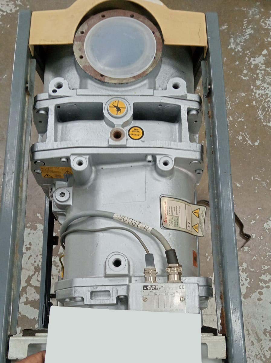 사진 사용됨 EDWARDS Lot of dry pumps 판매용