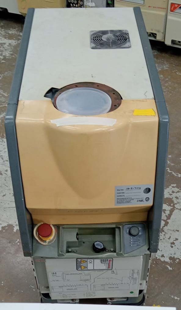 사진 사용됨 EDWARDS Lot of dry pumps 판매용