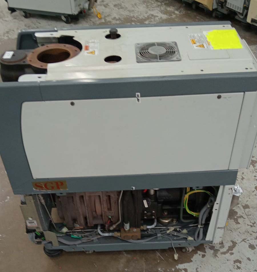 사진 사용됨 EDWARDS Lot of dry pumps 판매용