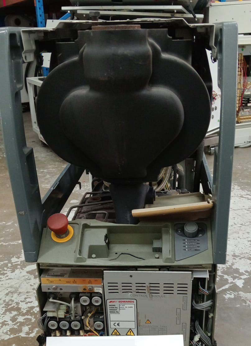 사진 사용됨 EDWARDS Lot of dry pumps 판매용