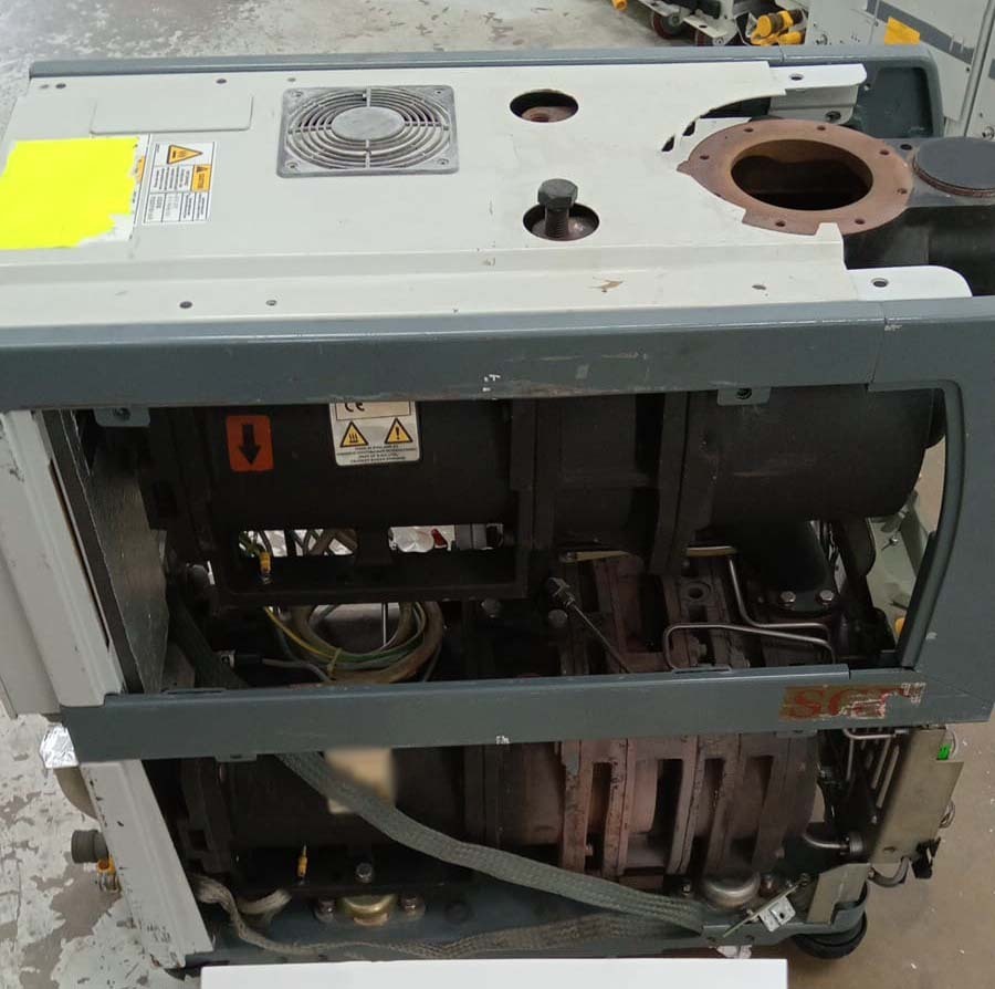 사진 사용됨 EDWARDS Lot of dry pumps 판매용