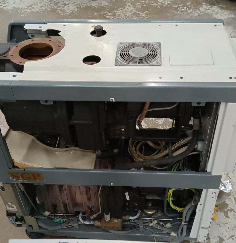 사진 사용됨 EDWARDS Lot of dry pumps 판매용
