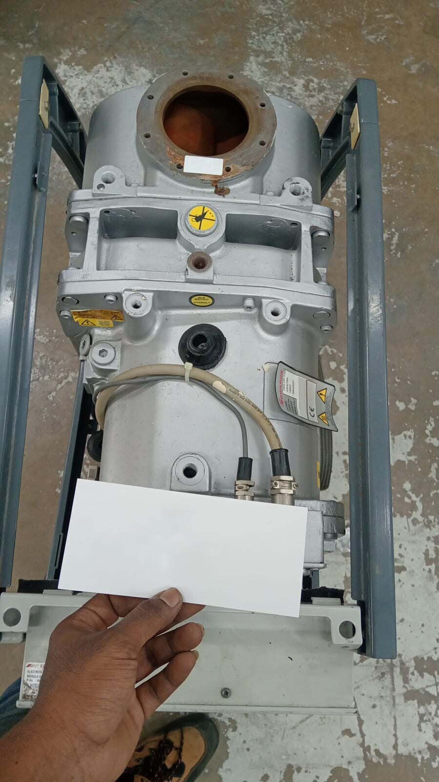 사진 사용됨 EDWARDS Lot of dry pumps 판매용