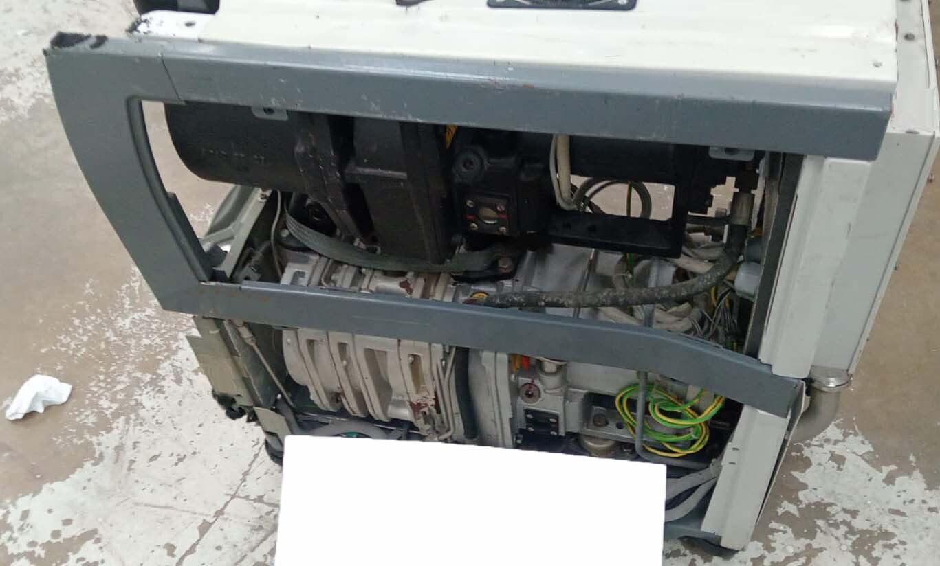 사진 사용됨 EDWARDS Lot of dry pumps 판매용