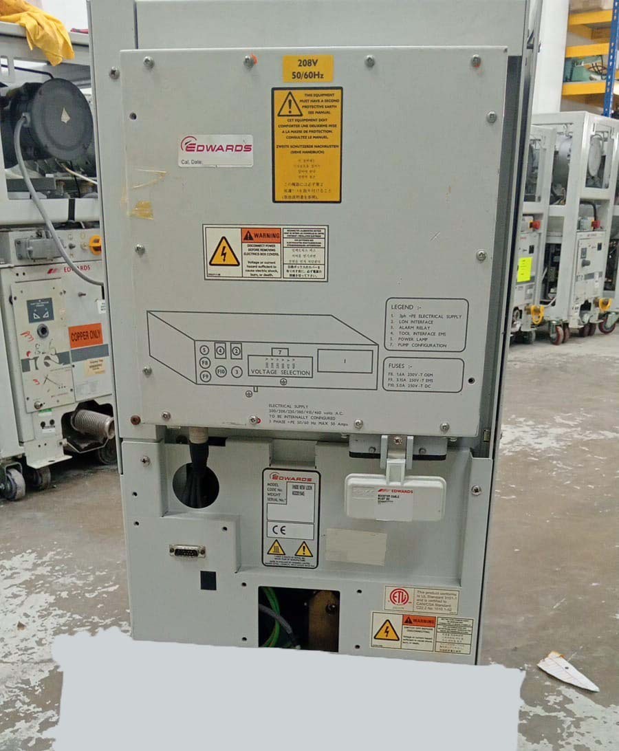 사진 사용됨 EDWARDS Lot of dry pumps 판매용