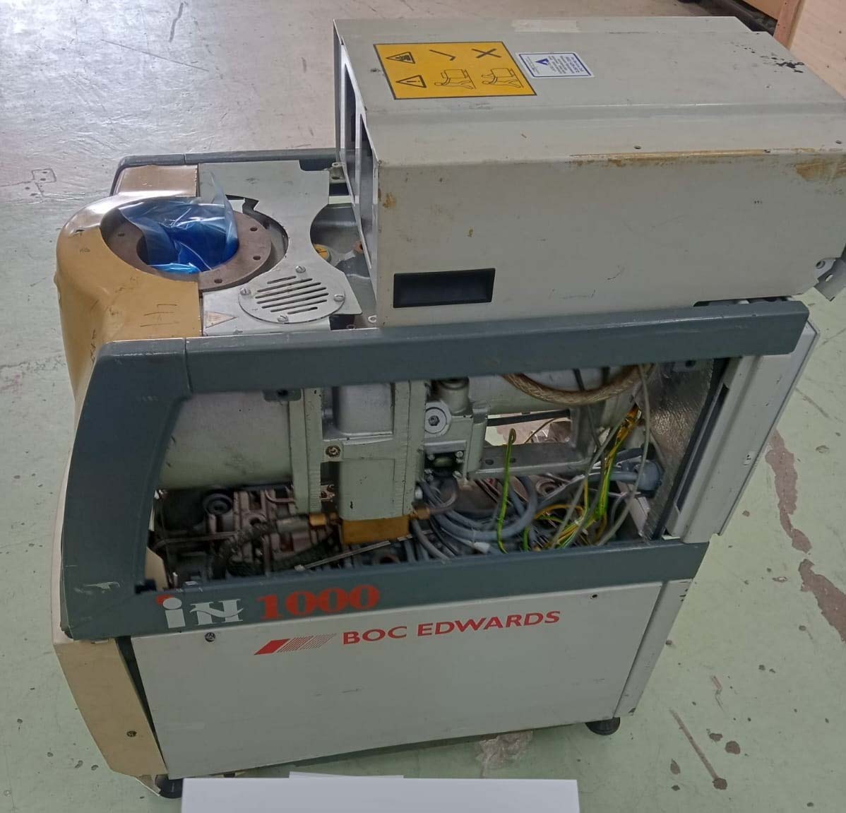 사진 사용됨 EDWARDS Lot of dry pumps 판매용