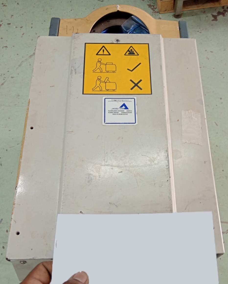 사진 사용됨 EDWARDS Lot of dry pumps 판매용