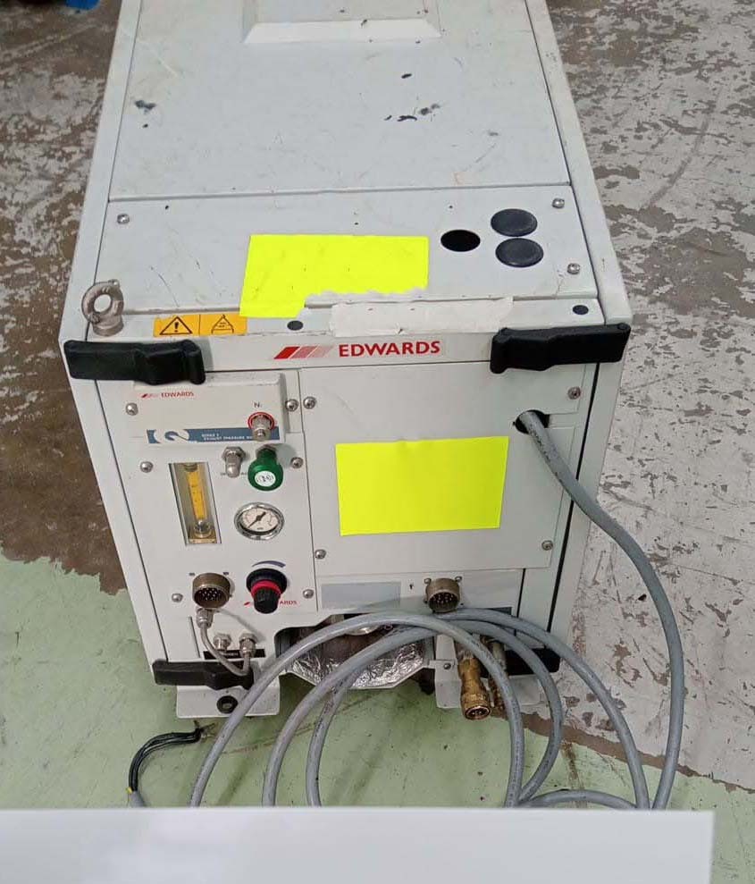사진 사용됨 EDWARDS Lot of dry pumps 판매용