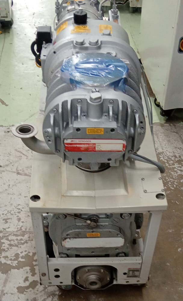 사진 사용됨 EDWARDS Lot of dry pumps 판매용