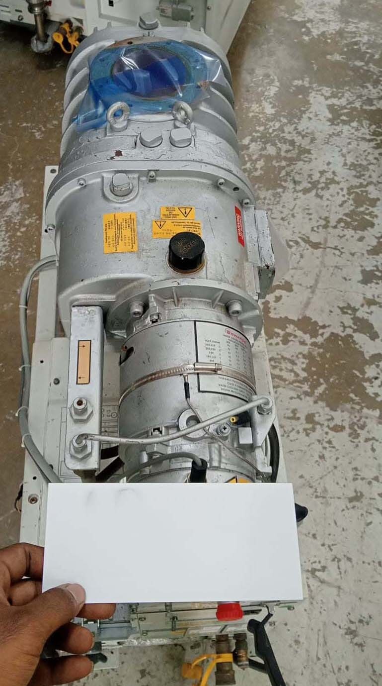 사진 사용됨 EDWARDS Lot of dry pumps 판매용