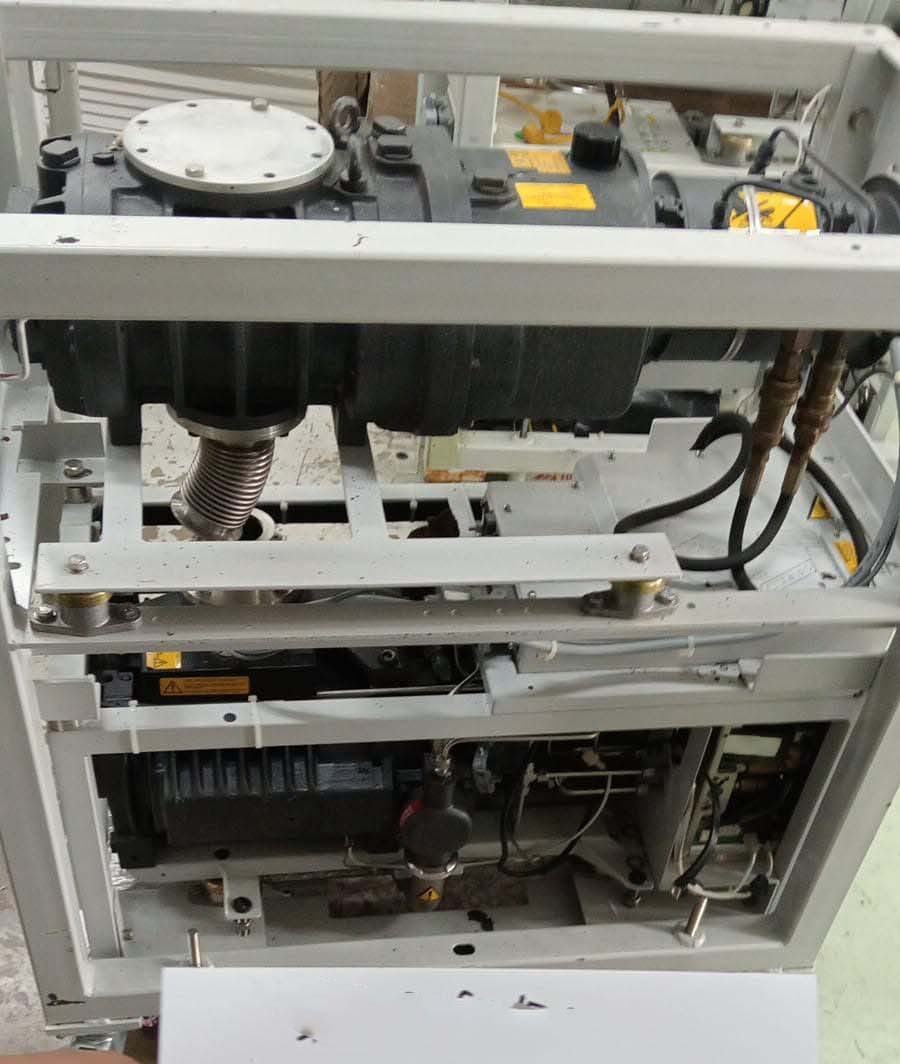 사진 사용됨 EDWARDS Lot of dry pumps 판매용