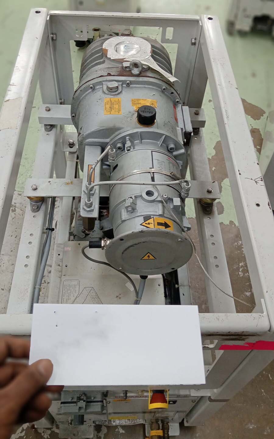사진 사용됨 EDWARDS Lot of dry pumps 판매용