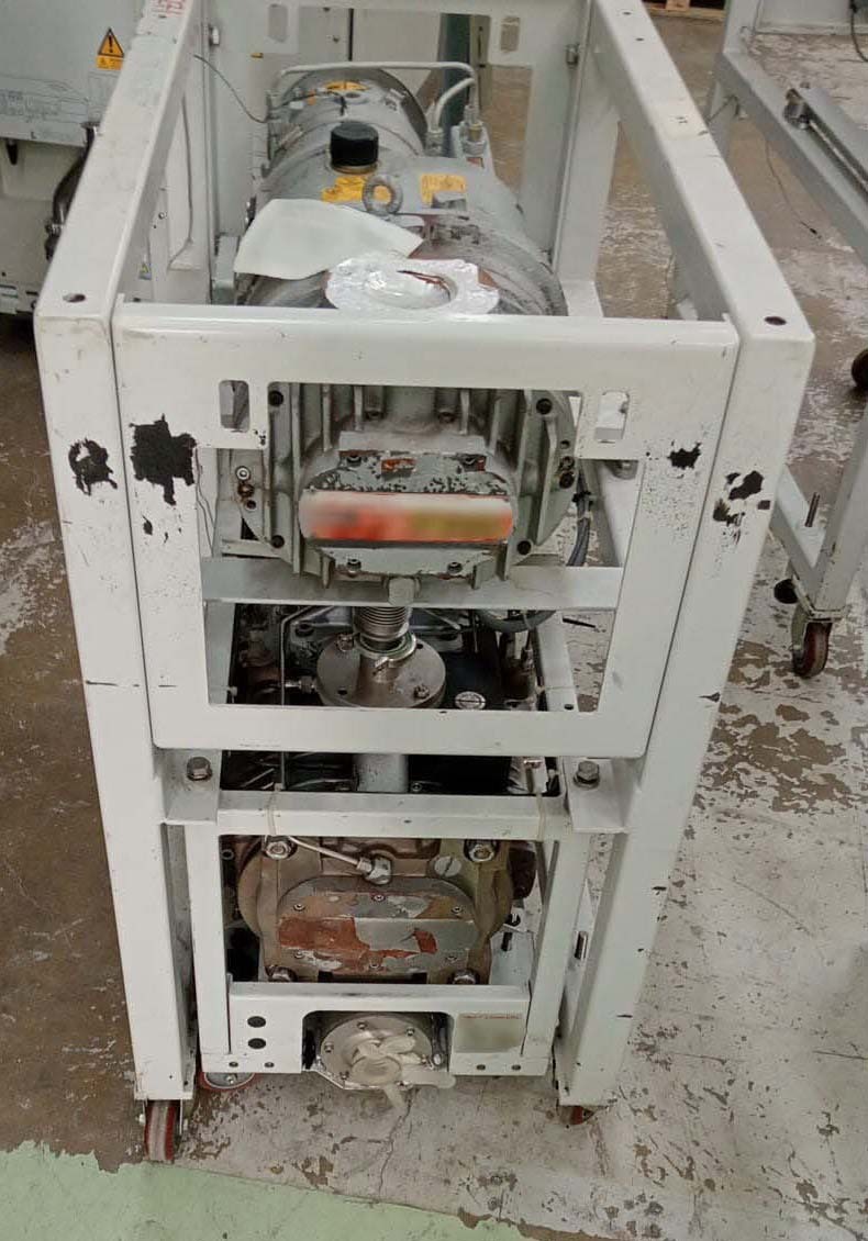 사진 사용됨 EDWARDS Lot of dry pumps 판매용