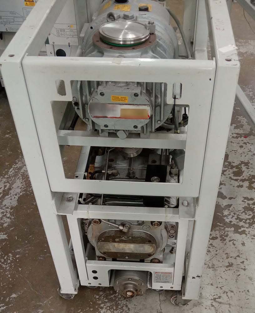 사진 사용됨 EDWARDS Lot of dry pumps 판매용