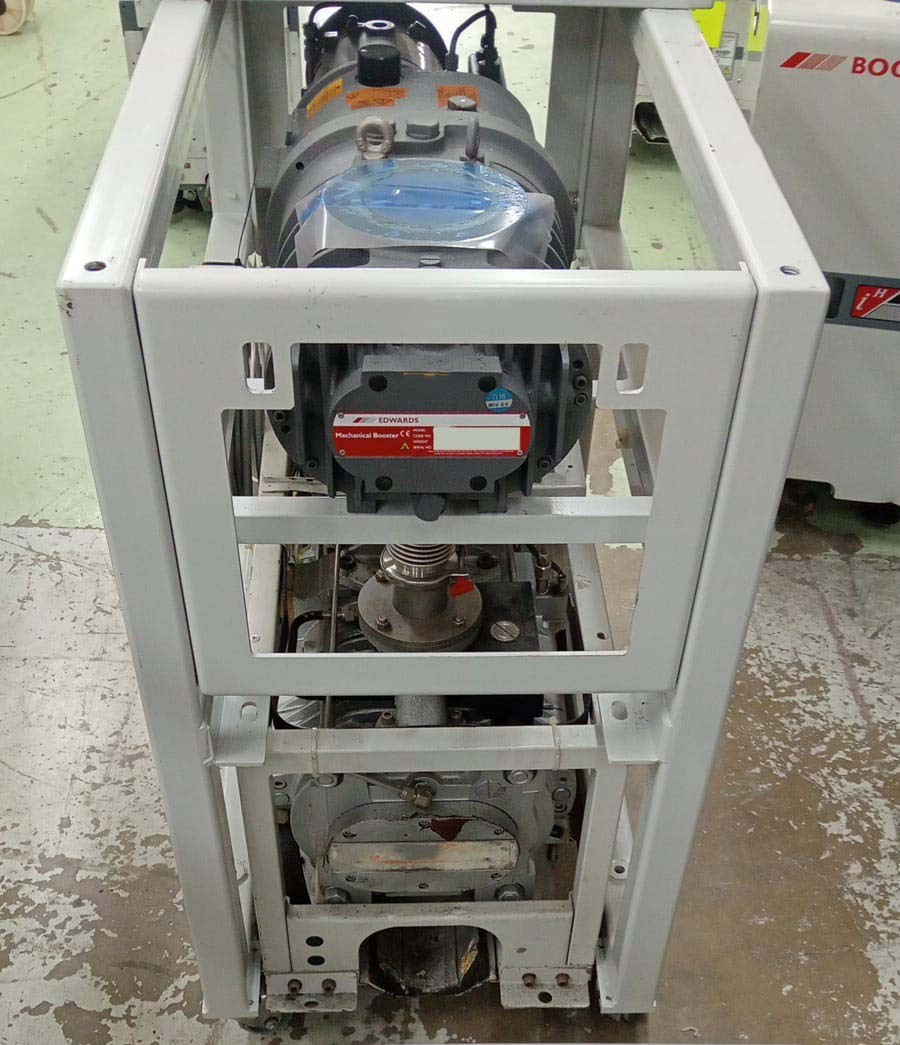 사진 사용됨 EDWARDS Lot of dry pumps 판매용