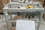 사진 사용됨 EDWARDS Lot of dry pumps 판매용