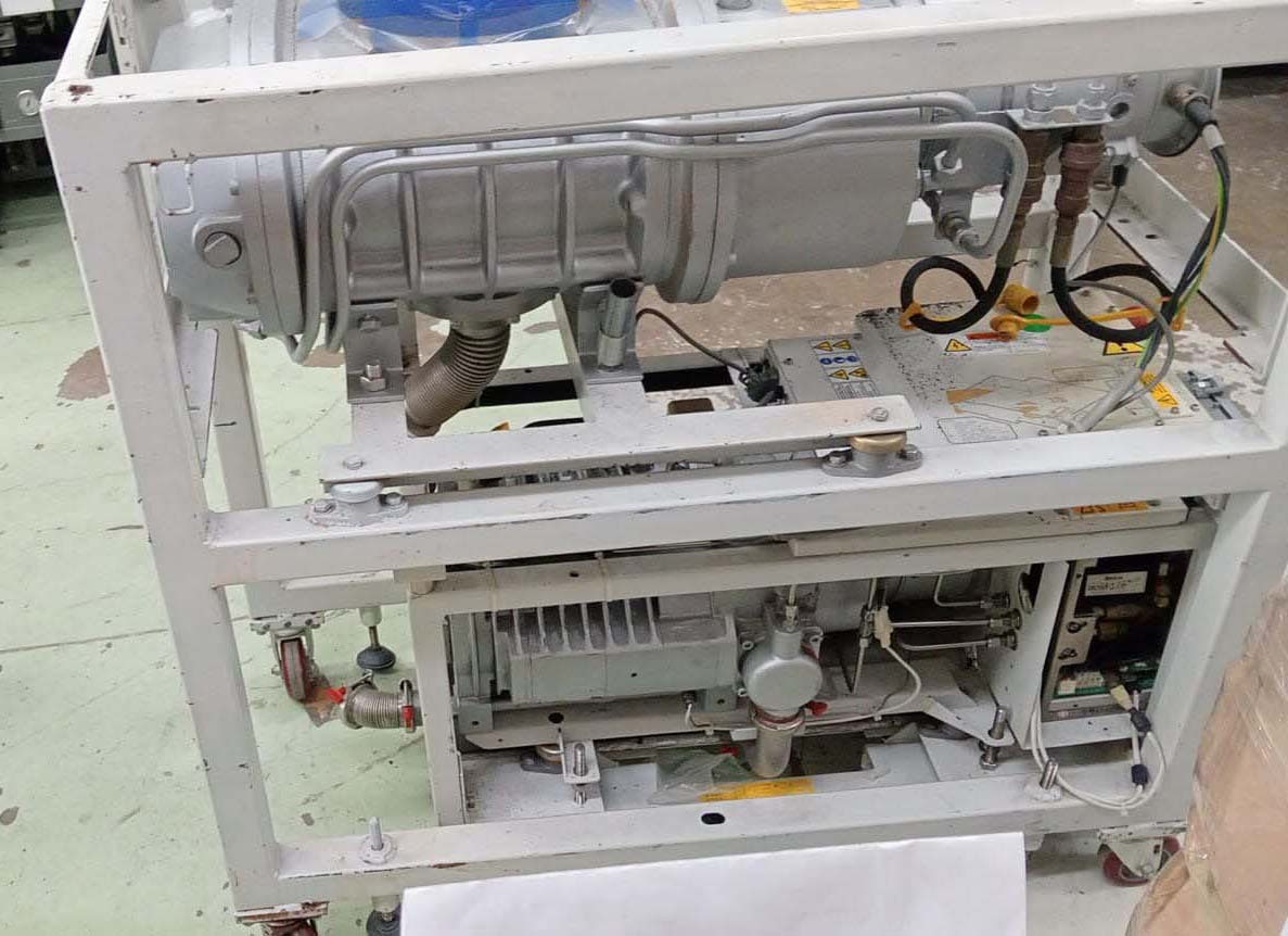사진 사용됨 EDWARDS Lot of dry pumps 판매용