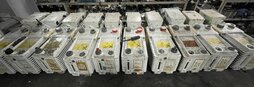 フォト（写真） 使用される EDWARDS Lot of pumps 販売のために