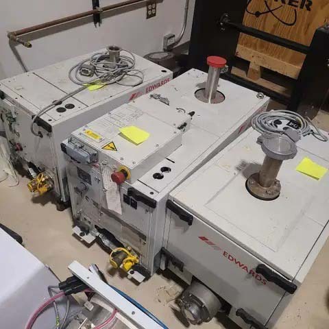 Photo Used EDWARDS iQDP80 For Sale