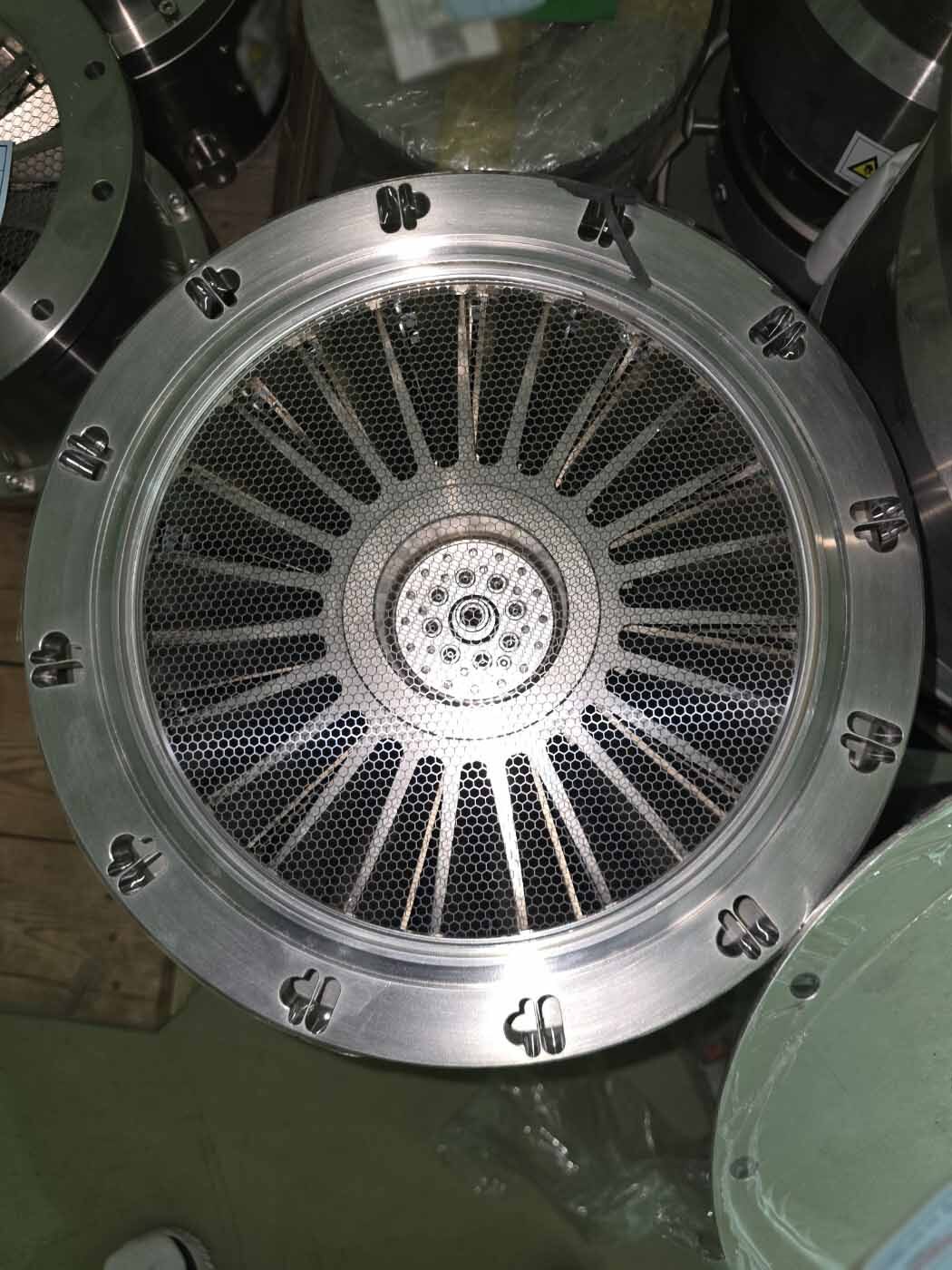 Foto Verwendet EDWARDS Lot of turbo molecular pumps Zum Verkauf