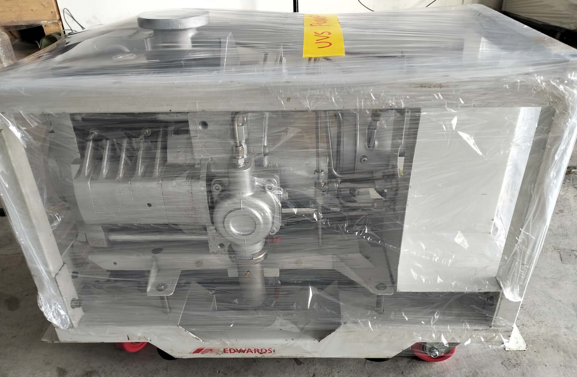 Photo Used EDWARDS iQDP40 For Sale