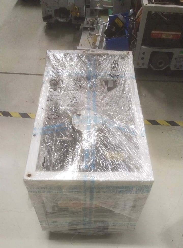 Photo Used EDWARDS iQDP40 For Sale