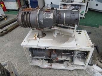 Photo Used EDWARDS QDP80 / QMB250 For Sale