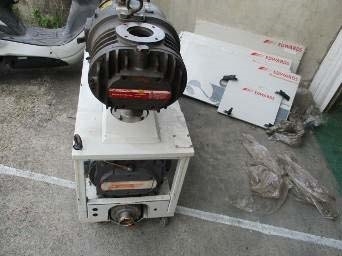 Photo Used EDWARDS QDP80 / QMB250 For Sale