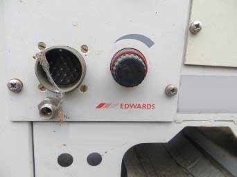 Photo Used EDWARDS QDP80 / QMB500 For Sale