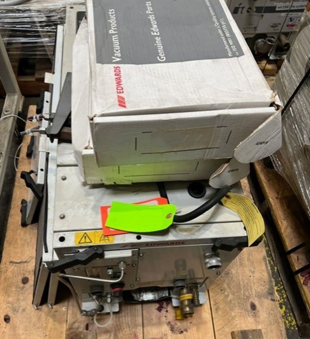 Photo Used EDWARDS QDP80 For Sale