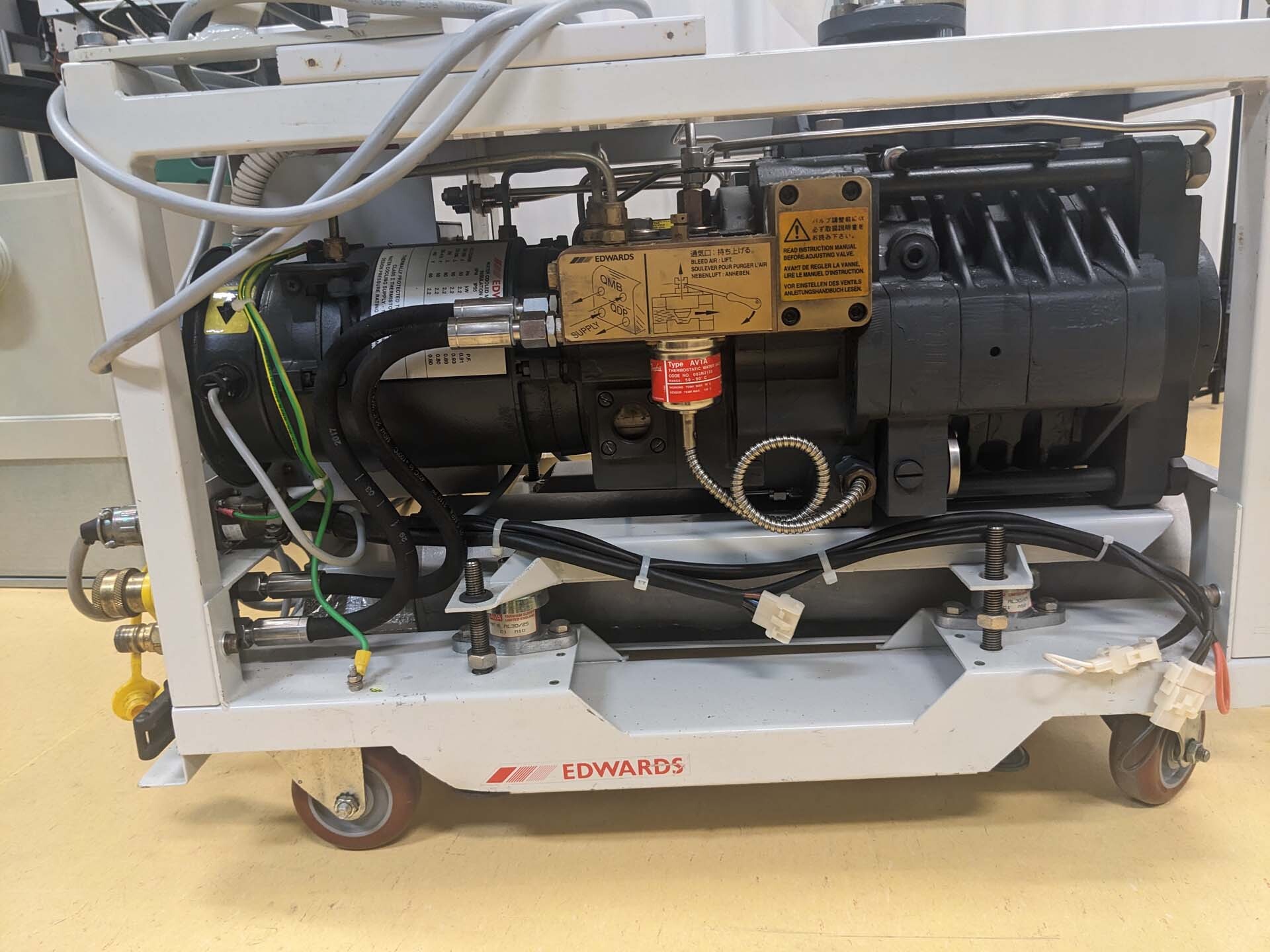 Foto Verwendet EDWARDS QDP80 Zum Verkauf