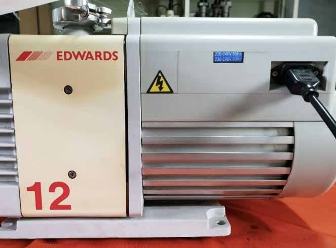 사진 사용됨 EDWARDS RV12 판매용