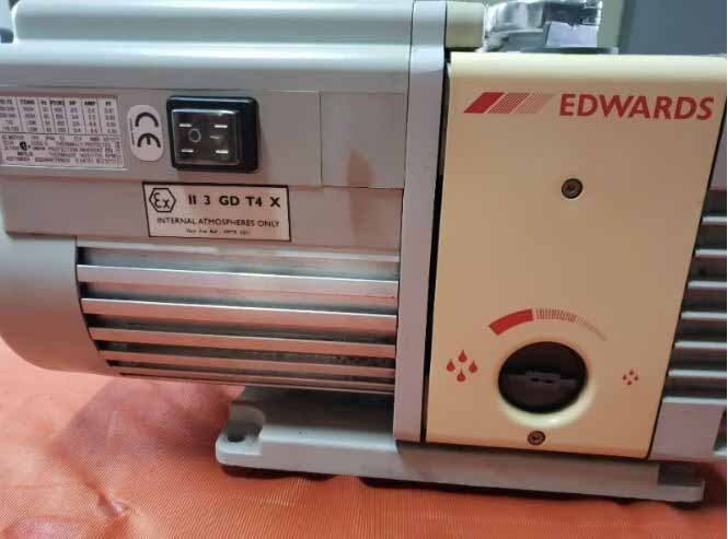 圖為 已使用的 EDWARDS RV12 待售