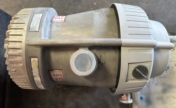 Photo Utilisé EDWARDS XDS35i À vendre