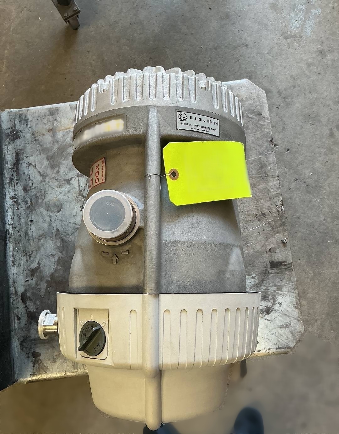 Photo Utilisé EDWARDS XDS35i À vendre