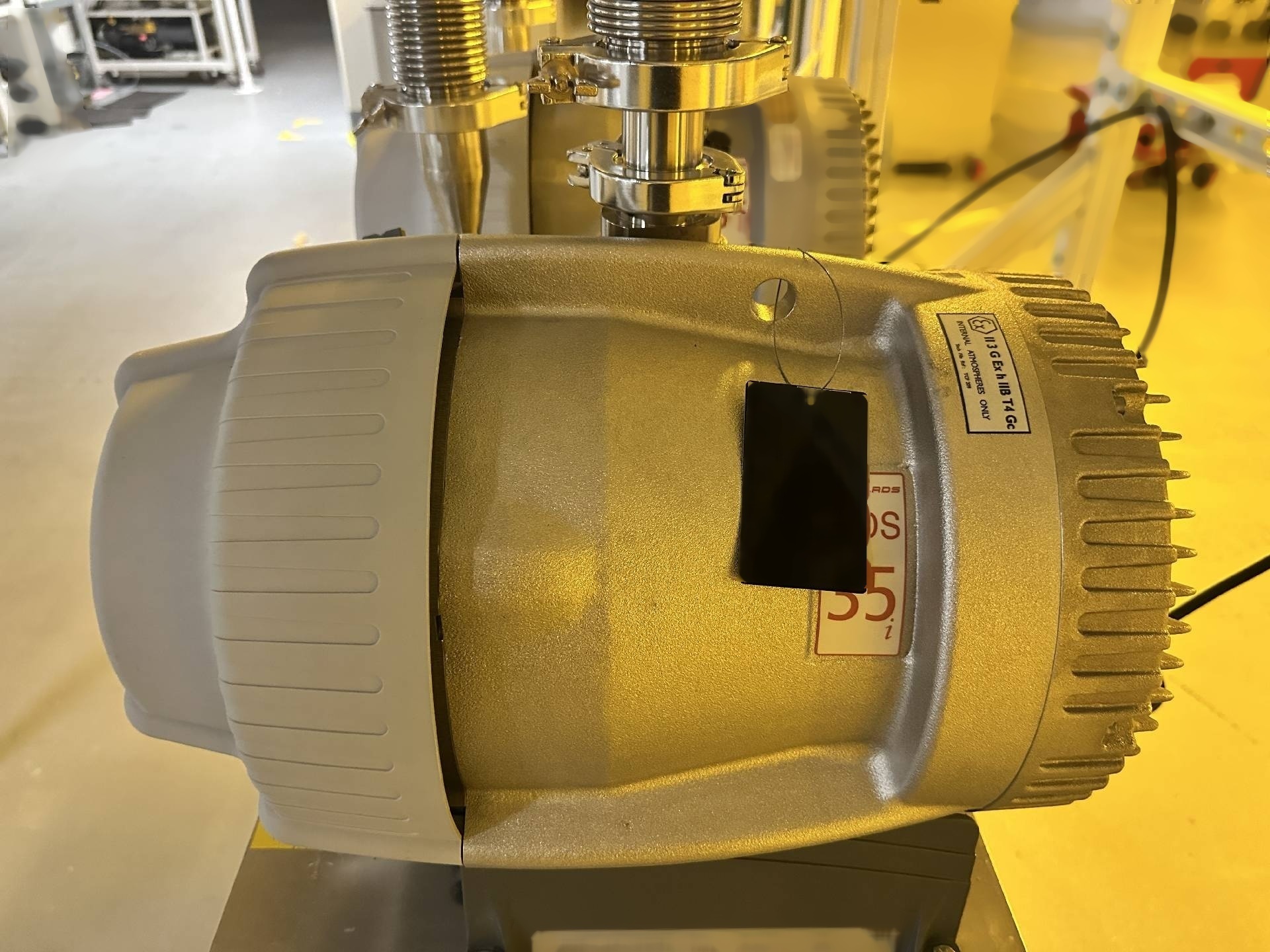 Foto Verwendet EDWARDS XDS35i Zum Verkauf