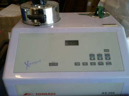 Photo Used EDWARDS XE-200 For Sale