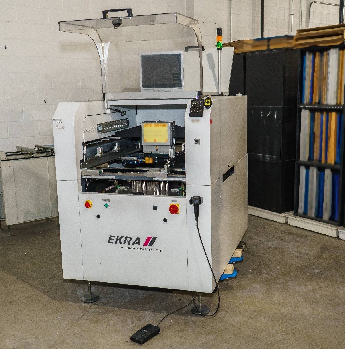 フォト（写真） 使用される EKRA X4 販売のために