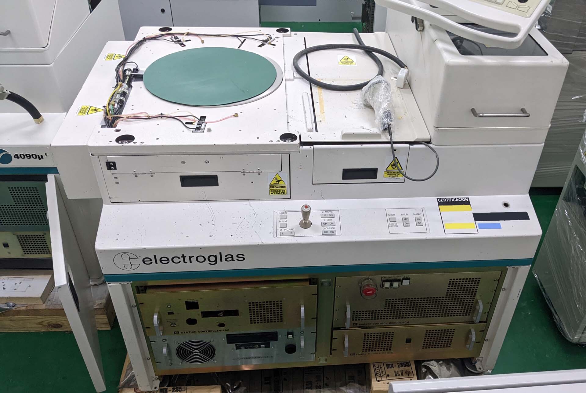 Photo Used ELECTROGLAS / EG 4090 For Sale