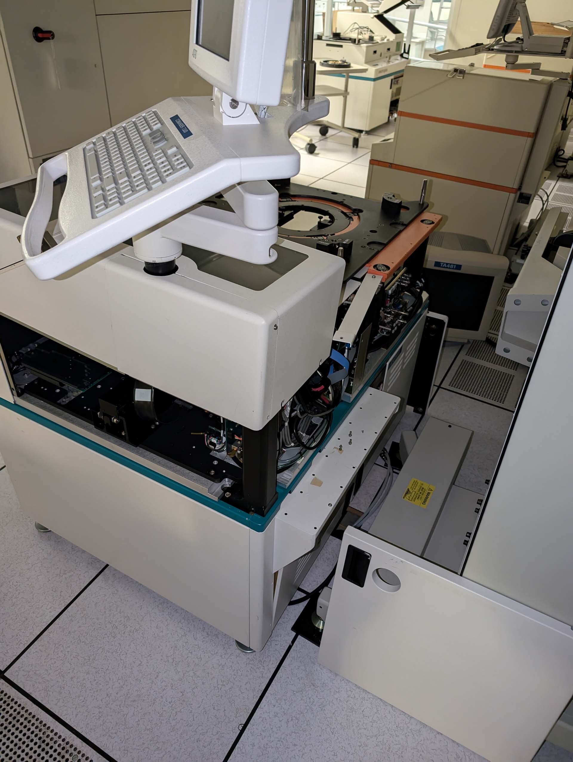 Photo Used ELECTROGLAS / EG 4090 For Sale