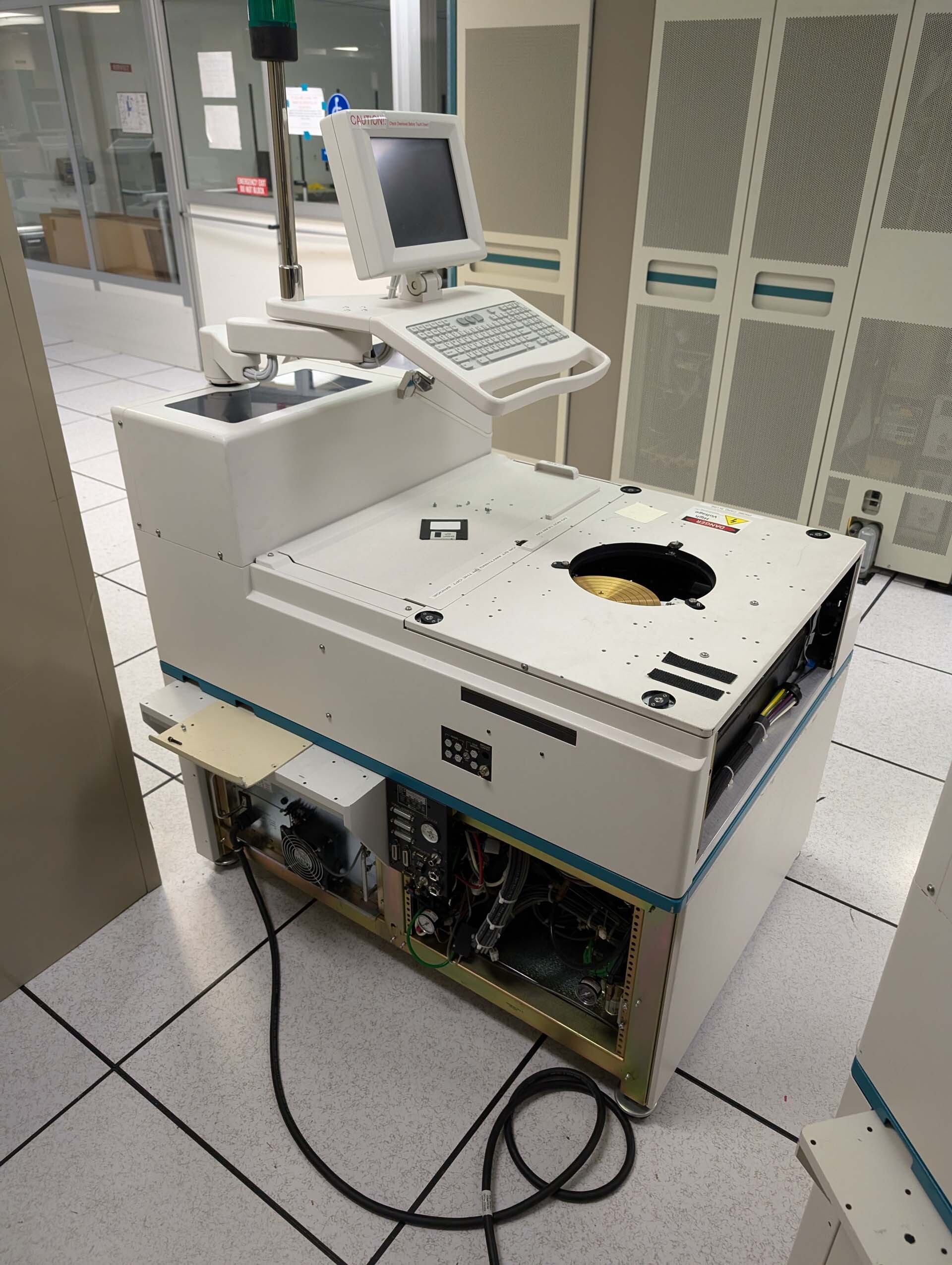 Photo Used ELECTROGLAS / EG 4090 For Sale