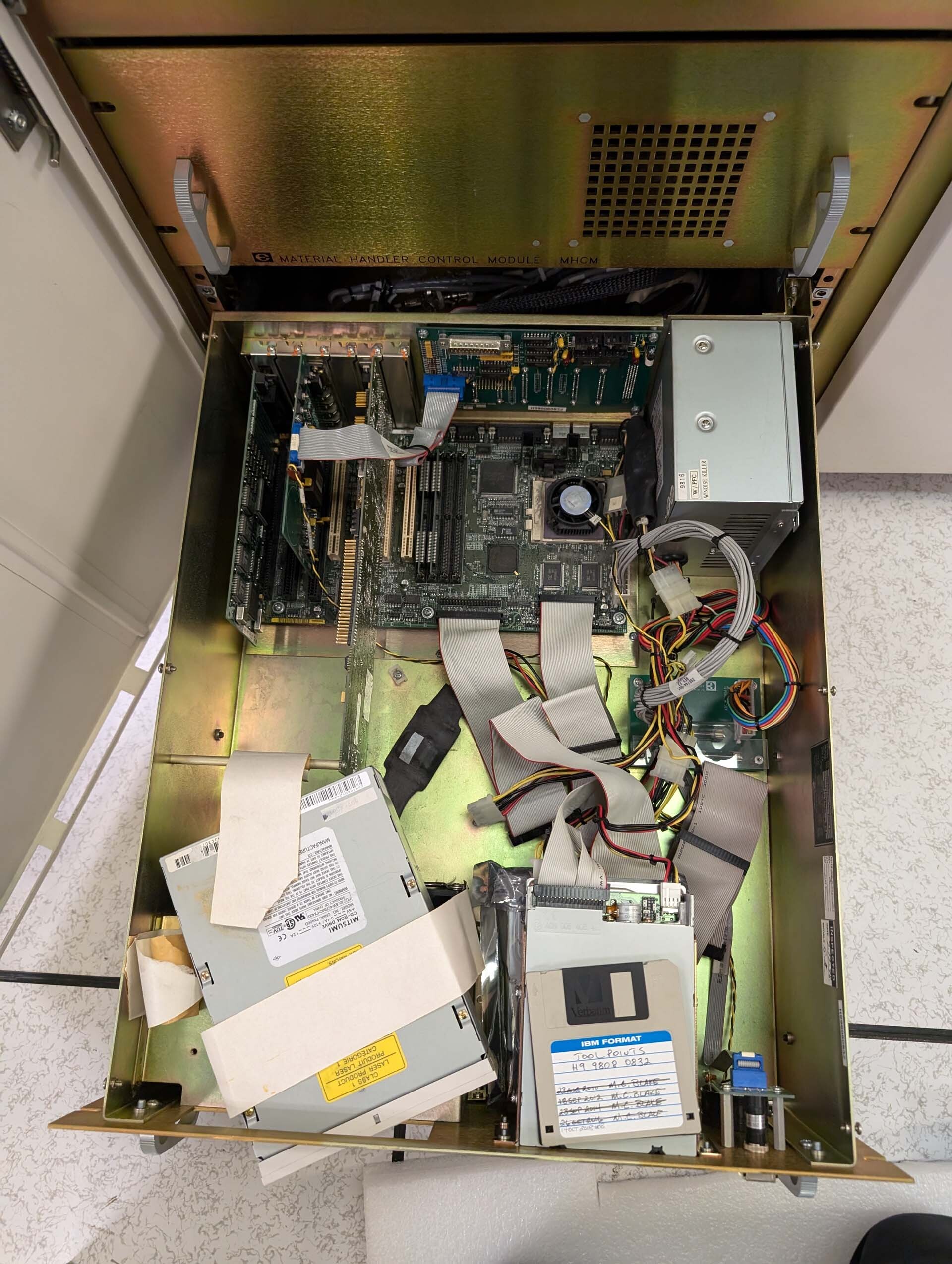 Photo Used ELECTROGLAS / EG 4090 For Sale