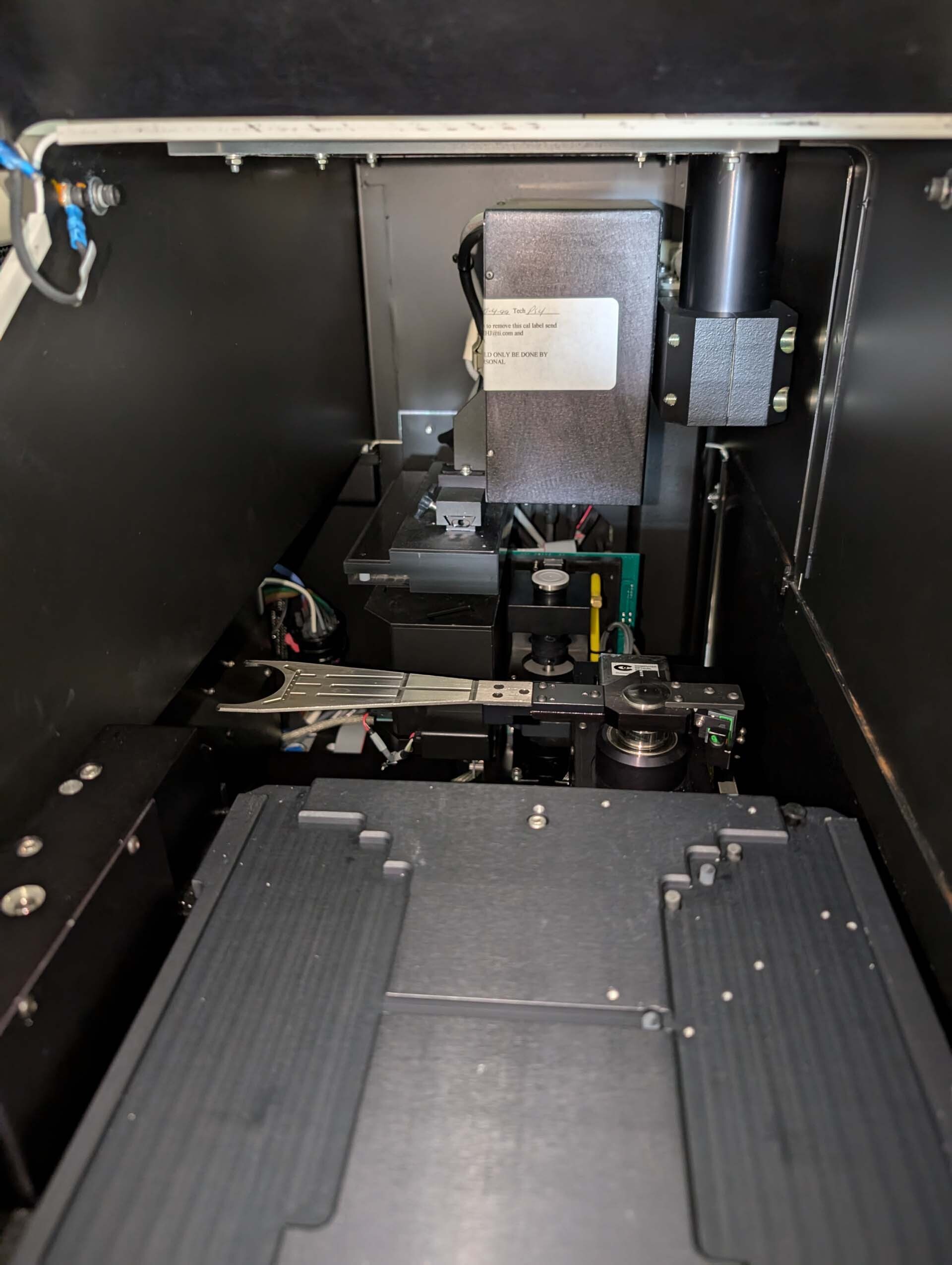 Photo Used ELECTROGLAS / EG 4090 For Sale