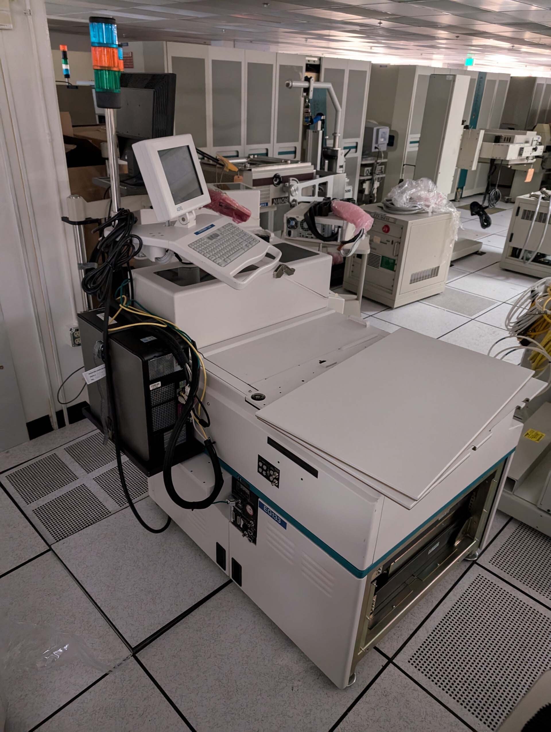 Photo Used ELECTROGLAS / EG 4090 For Sale
