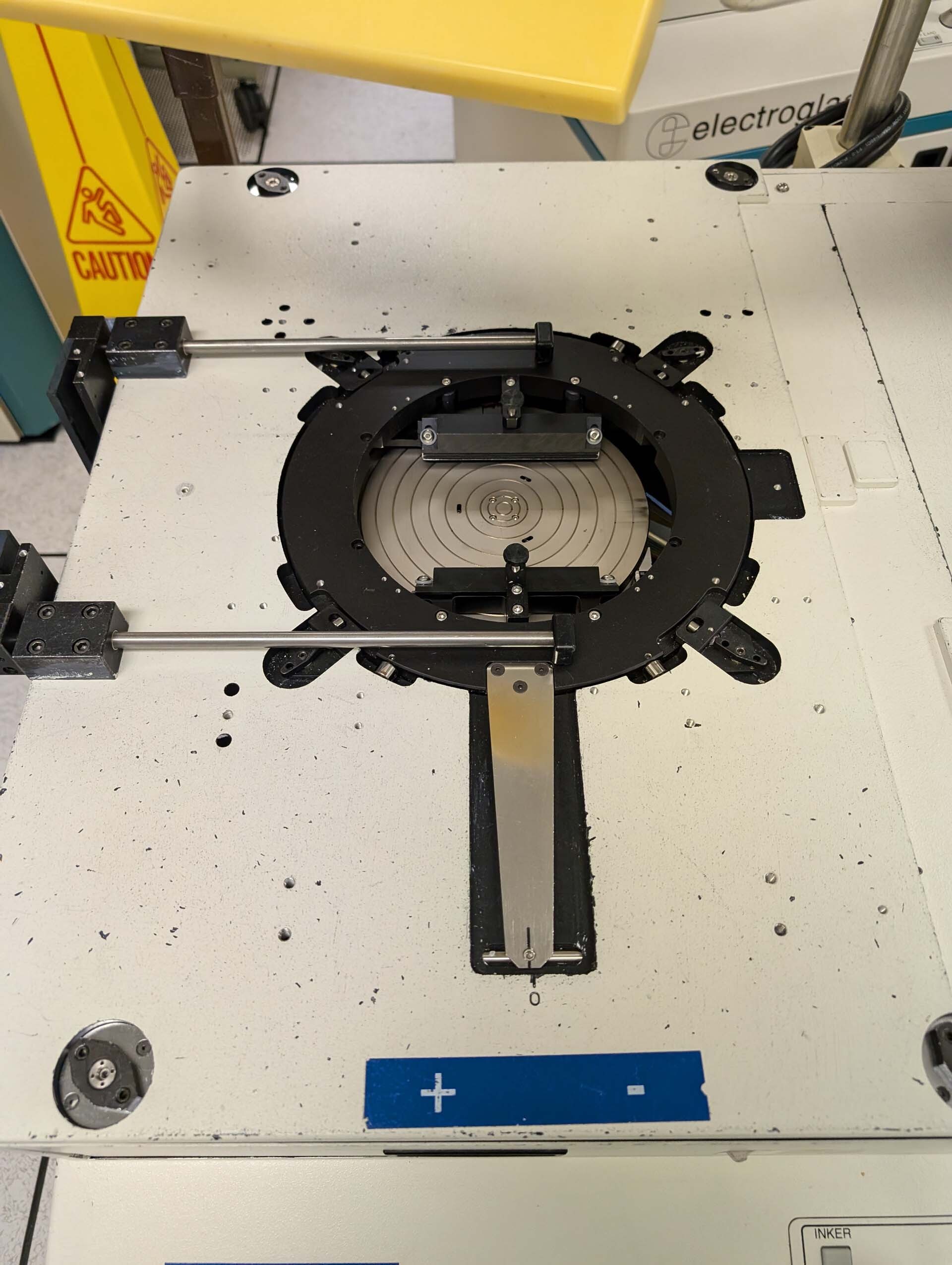 Photo Used ELECTROGLAS / EG 4090 For Sale