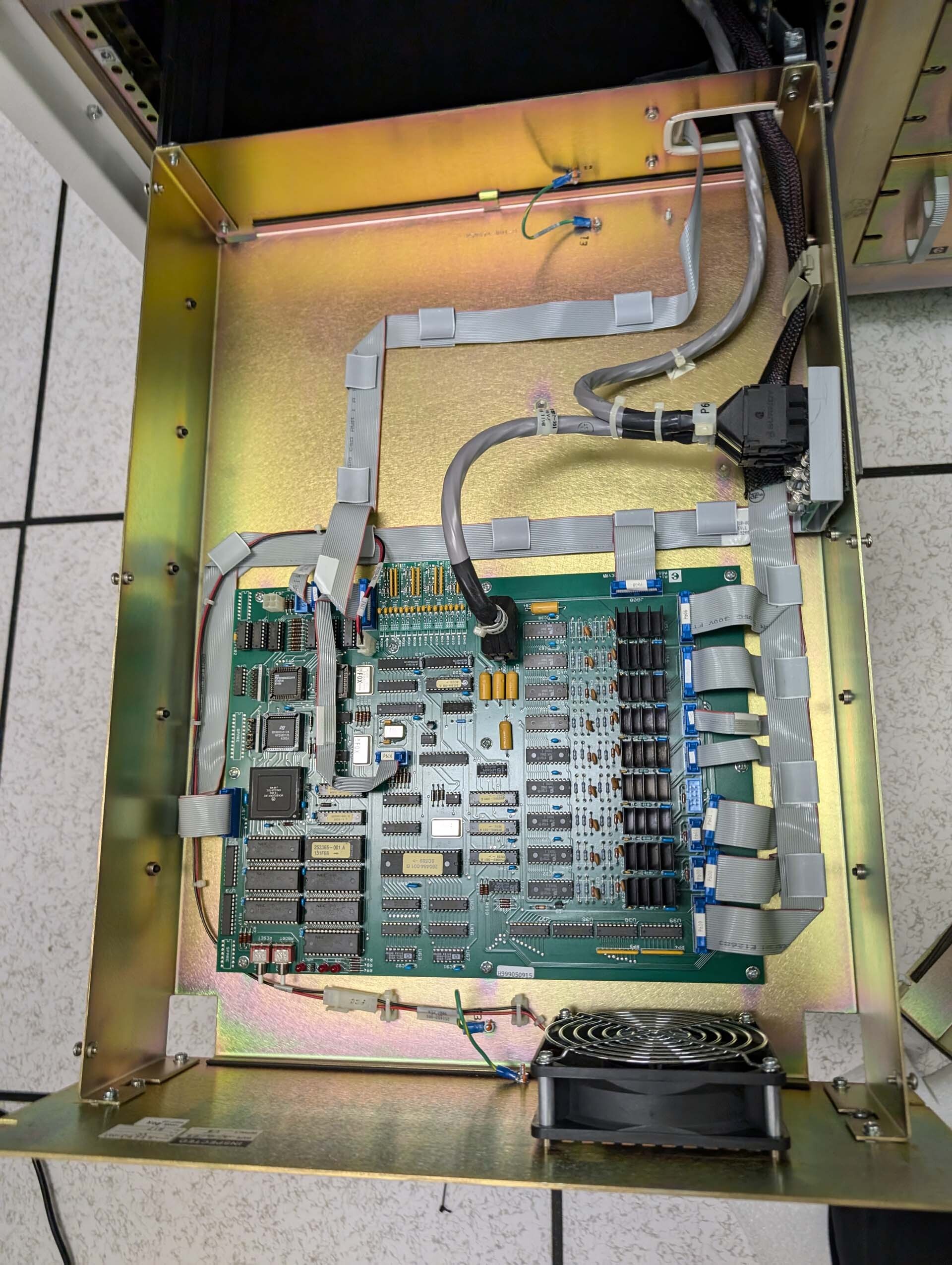 Photo Used ELECTROGLAS / EG 4090 For Sale