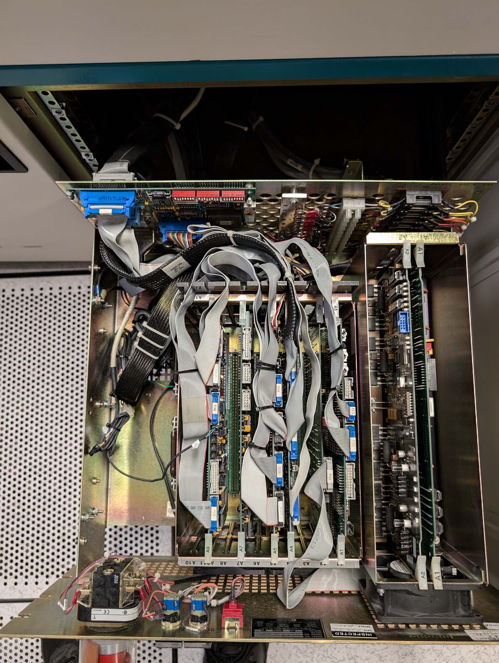Photo Used ELECTROGLAS / EG 4090 For Sale