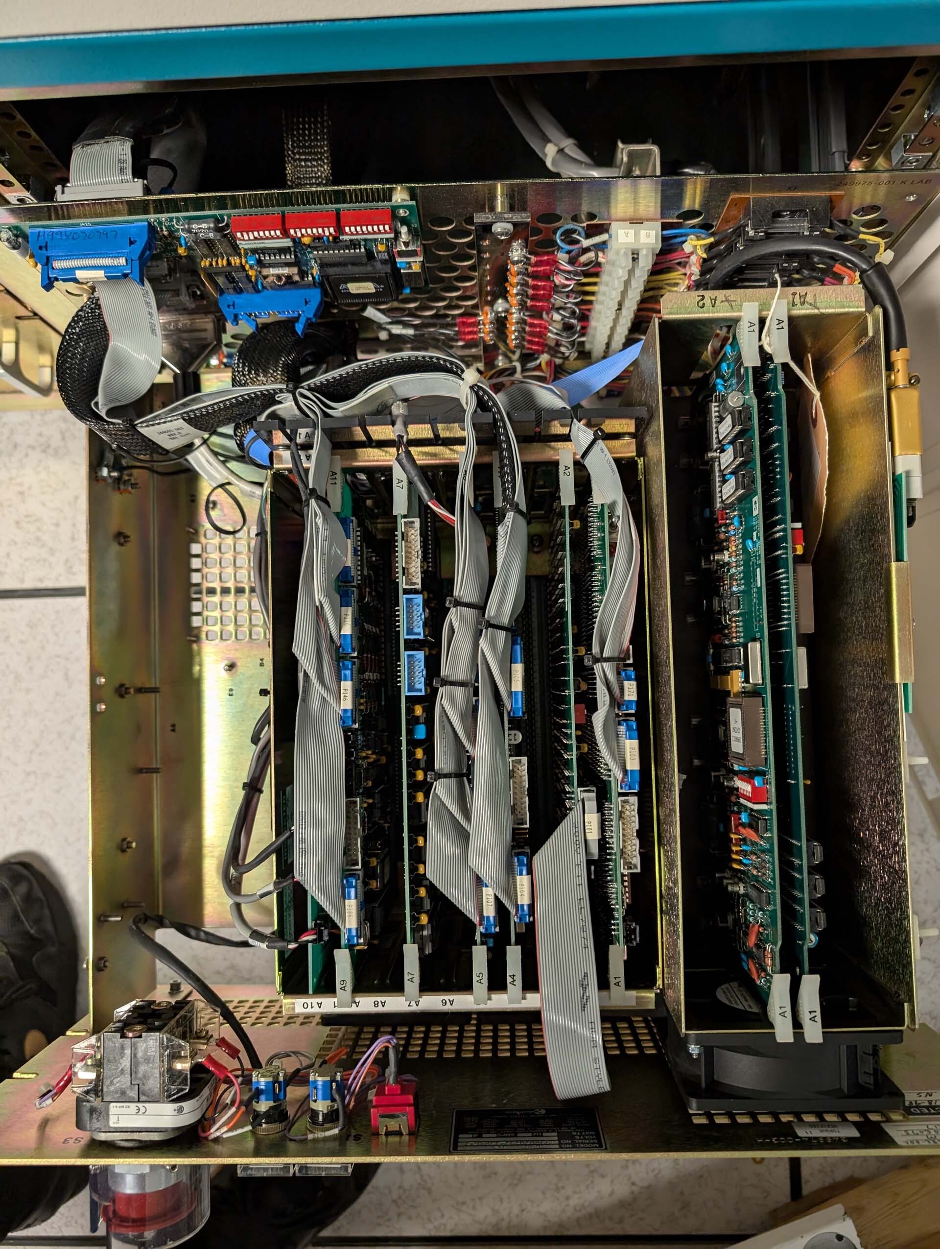 Photo Used ELECTROGLAS / EG 4090 For Sale