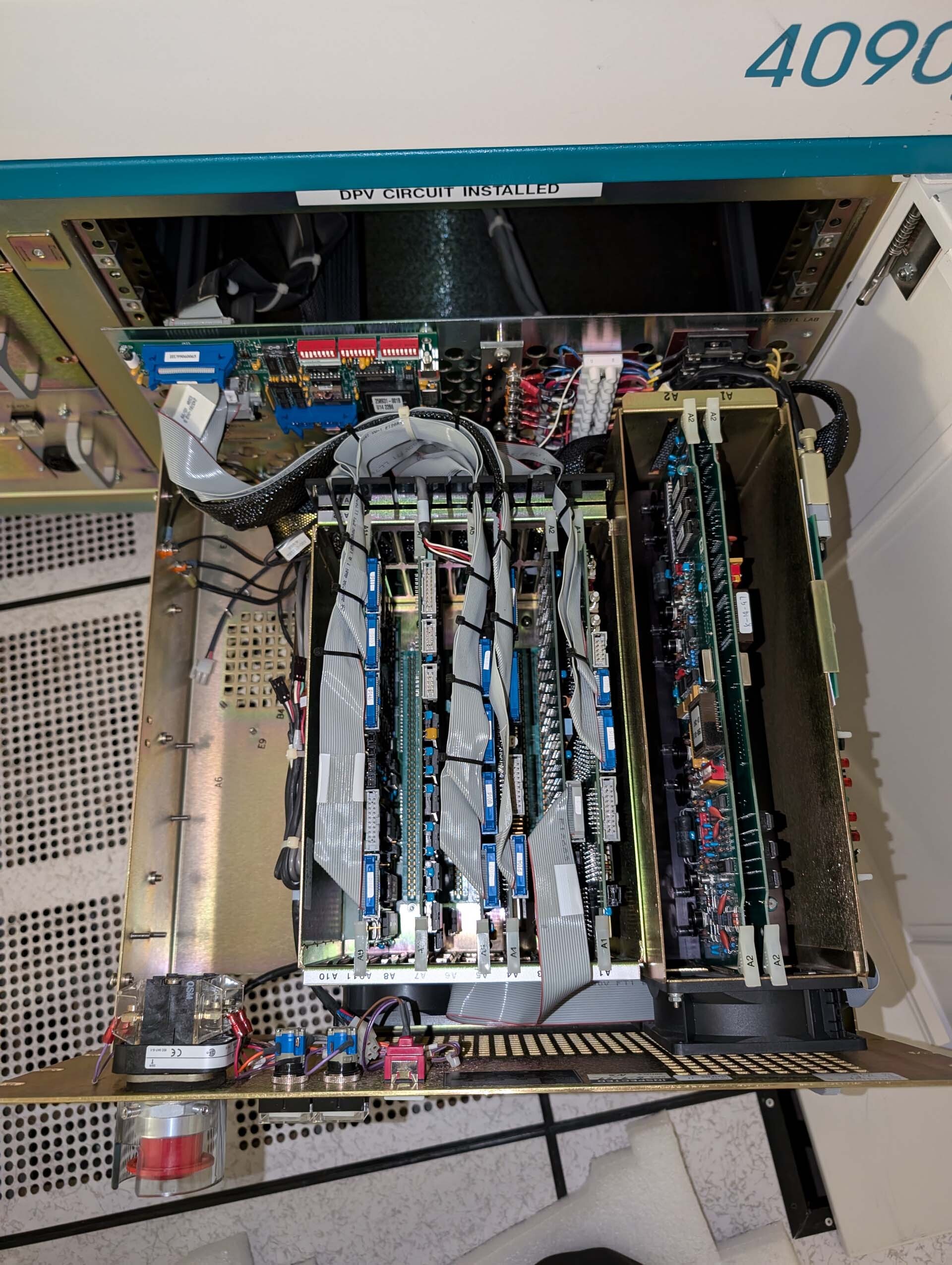 Photo Used ELECTROGLAS / EG 4090u For Sale